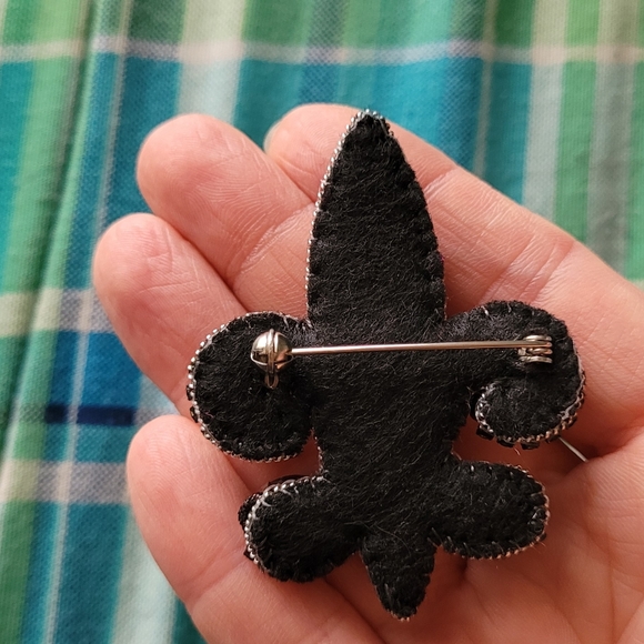 NEW Handmade brooch Fleur-de-lis - Picture 4 of 6